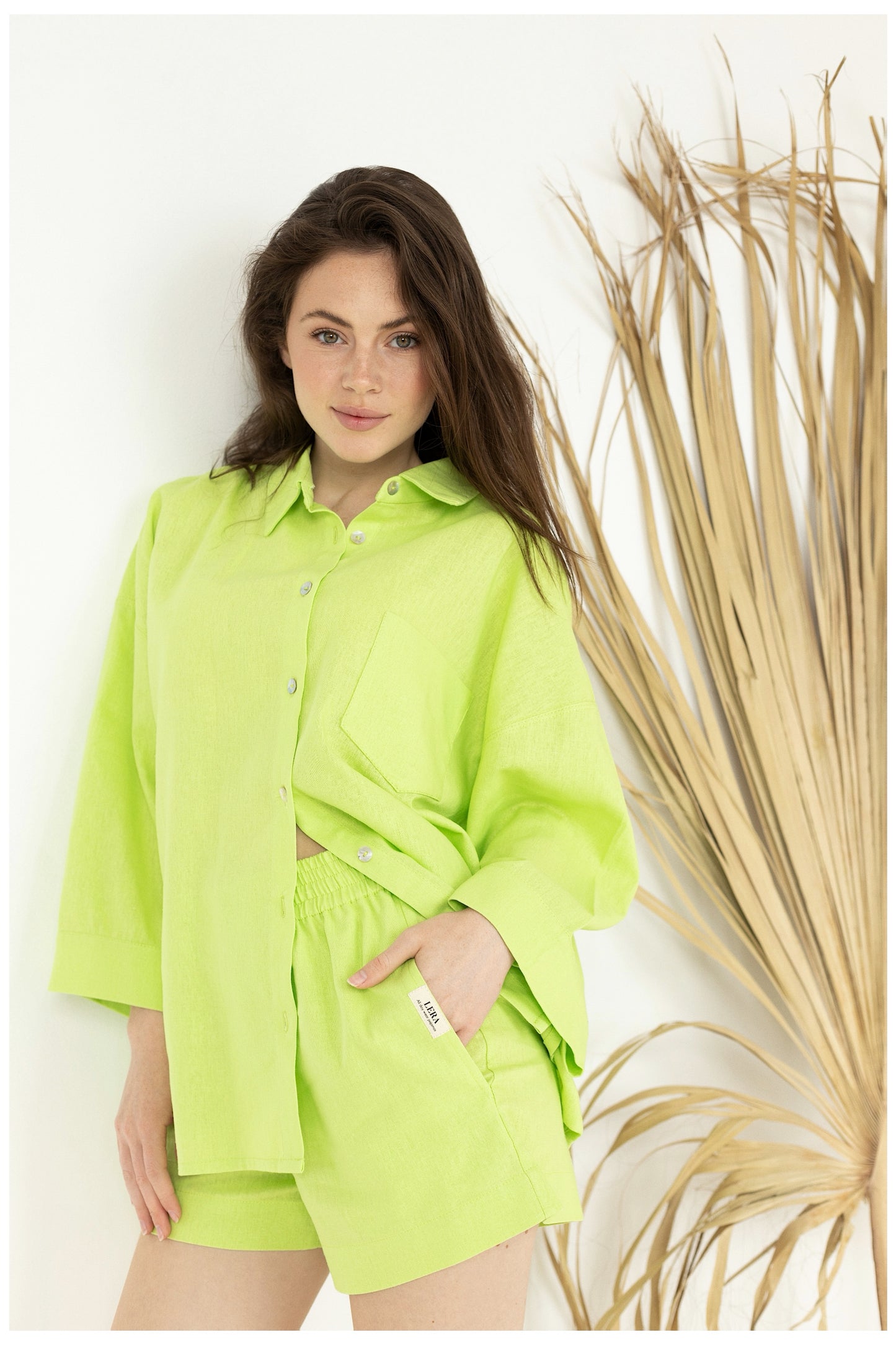 PULL ON SHORTS///BRIGHT GREEN